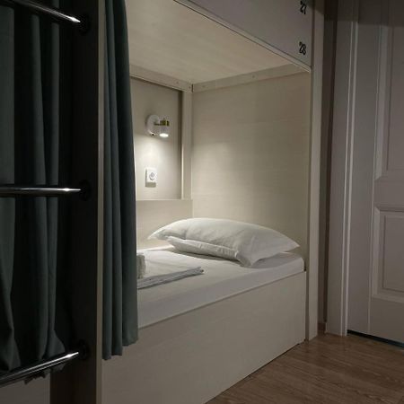 Hostel Nomad Almaty Eksteriør bilde
